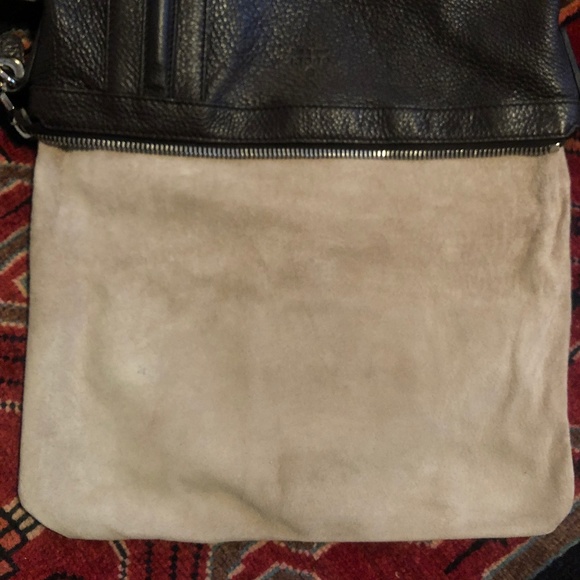 GUCCI Unisex Brown Pebble Leather Crossbody 100% Authentic - Picture 13 of 16